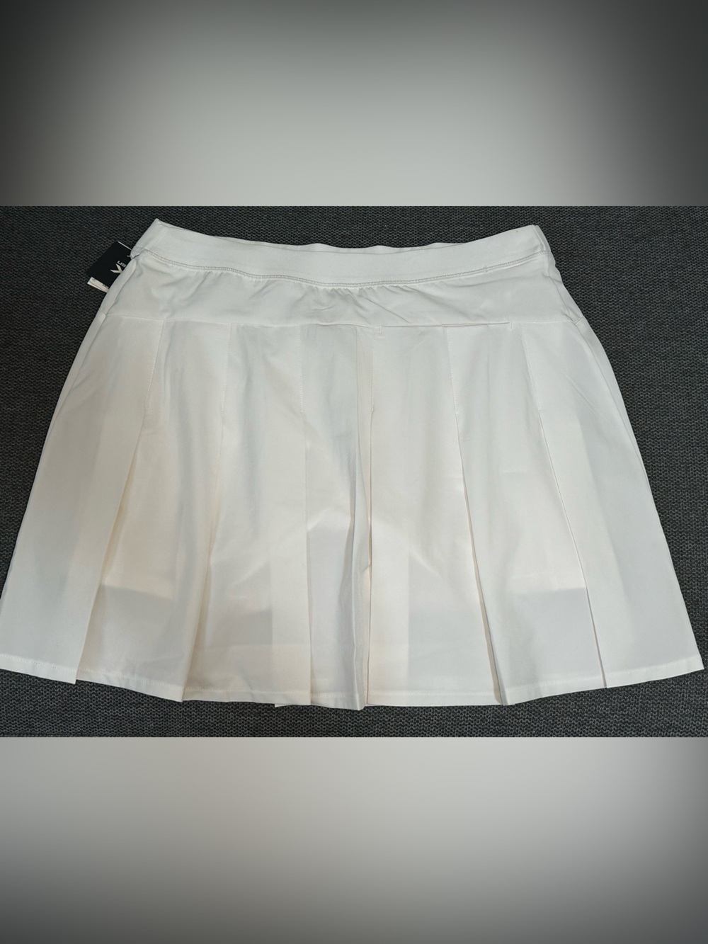 RLX Ralph Lauren Performance Pleated Golf Skort 17” Ceramic White NWT Size Med - Picture 7 of 11
